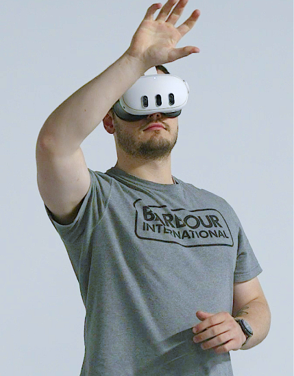 a man showing engagment in a virtual laboratory training course